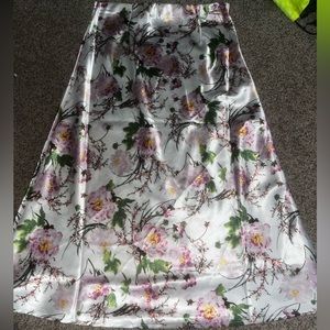 - long flower skirt (M)